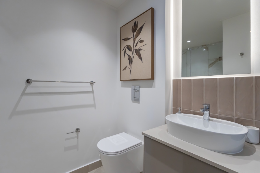 To Let 3 Bedroom Property for Rent in Green Point Western Cape